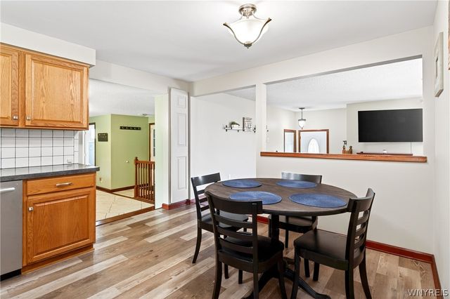 8 Cromwell Drive, Cheektowaga, NY 14043