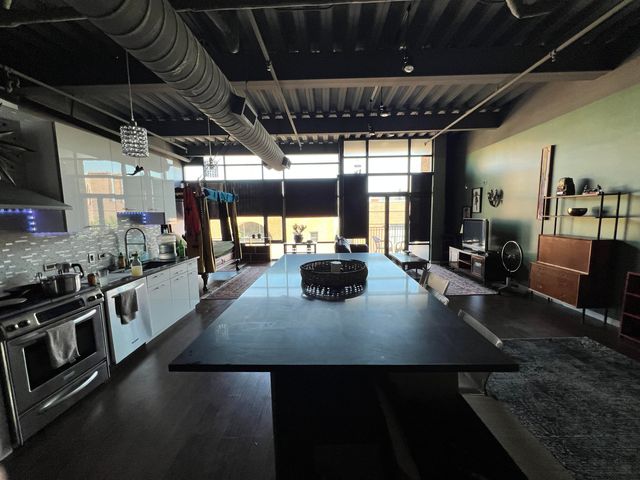 100 Gold Avenue SW APT 303, Albuquerque, NM 87102