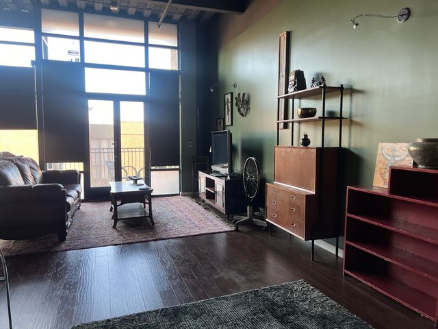 100 Gold Avenue SW APT 303, Albuquerque, NM 87102