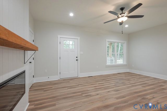 1220 Jefferson Hwy, Louisa, VA 23093