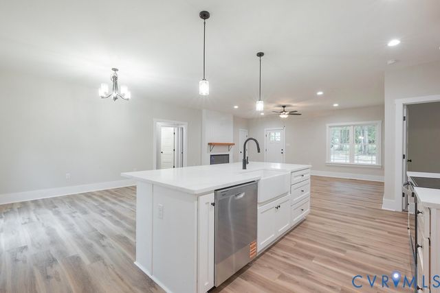 1220 Jefferson Hwy, Louisa, VA 23093