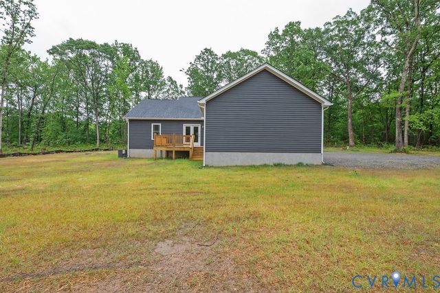 1220 Jefferson Hwy, Louisa, VA 23093