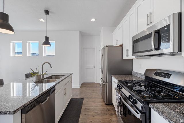 15313 S REINS WAY, Bluffdale, UT 84065