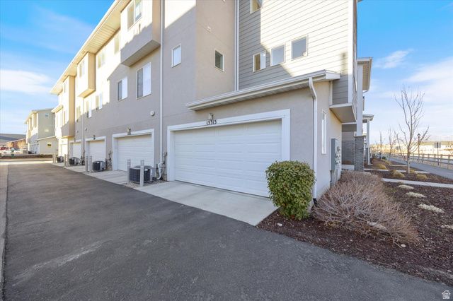 15313 S REINS WAY, Bluffdale, UT 84065