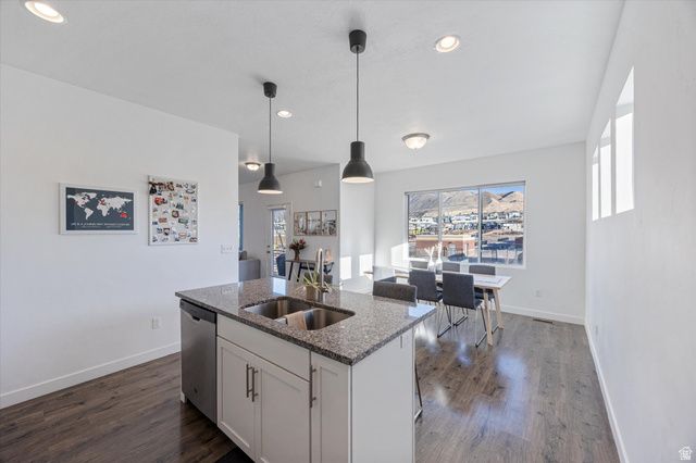 15313 S REINS WAY, Bluffdale, UT 84065