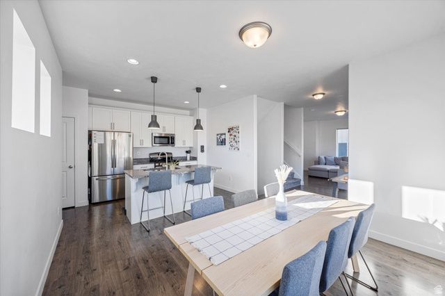 15313 S REINS WAY, Bluffdale, UT 84065