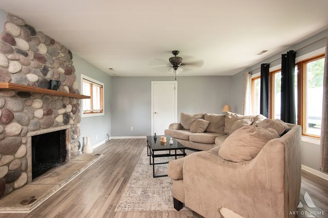 17057 Park Avenue, Lansing, IL 60438