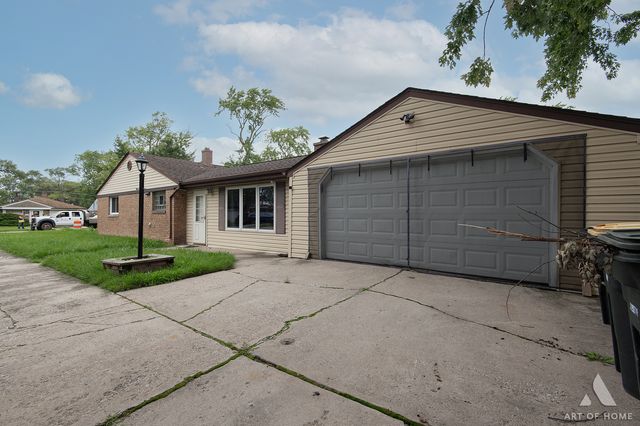 17057 Park Avenue, Lansing, IL 60438