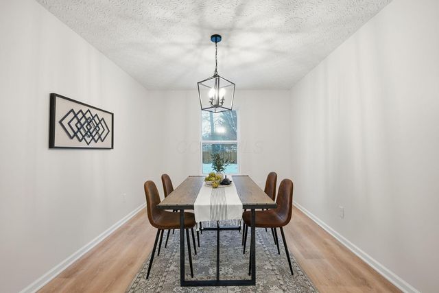 109 Longwood Crossing Boulevard, Etna, OH 43062