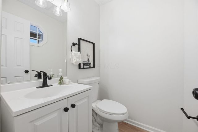 109 Longwood Crossing Boulevard, Etna, OH 43062