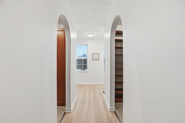 109 Longwood Crossing Boulevard, Etna, OH 43062