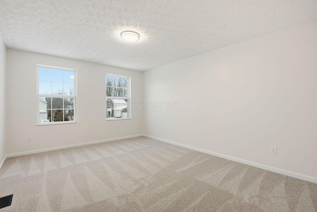 109 Longwood Crossing Boulevard, Etna, OH 43062