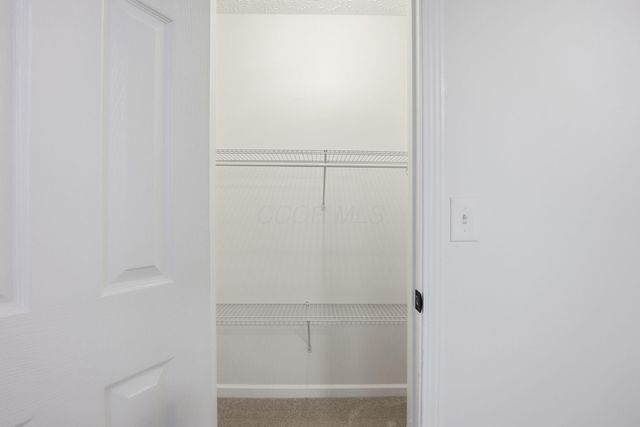 109 Longwood Crossing Boulevard, Etna, OH 43062