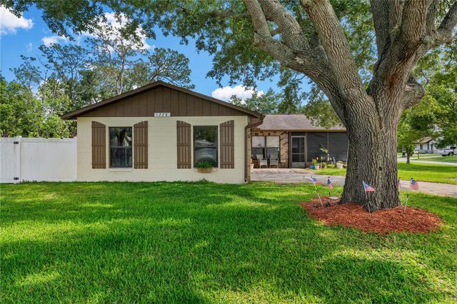 1228 THOMASINA DRIVE, Port Orange, FL 32129