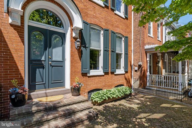 437 W WALNUT ST, Lancaster, PA 17603
