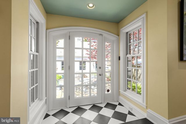437 W WALNUT ST, Lancaster, PA 17603