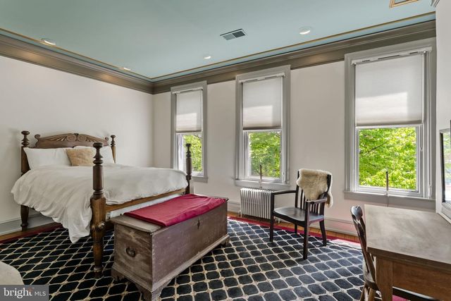 437 W WALNUT ST, Lancaster, PA 17603