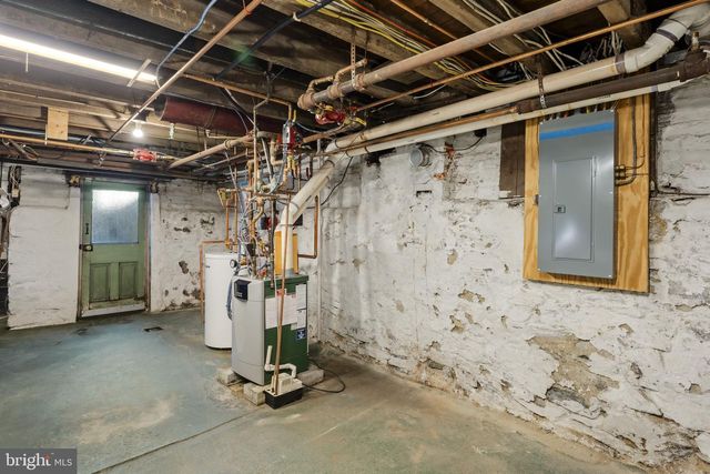 437 W WALNUT ST, Lancaster, PA 17603