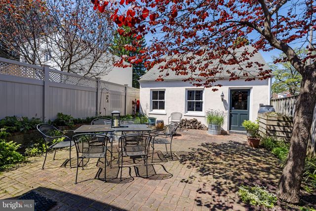 437 W WALNUT ST, Lancaster, PA 17603