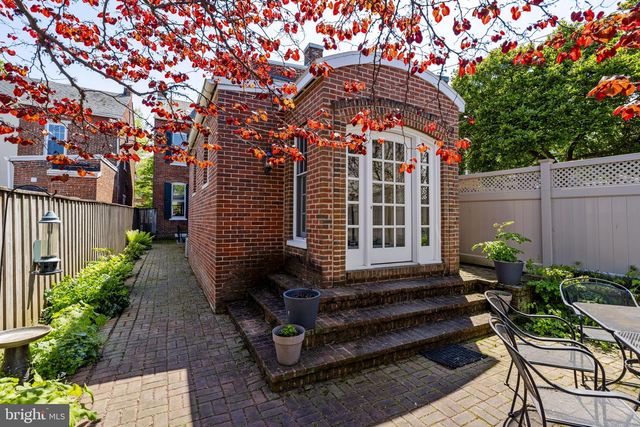 437 W WALNUT ST, Lancaster, PA 17603