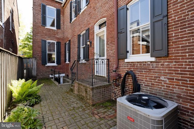 437 W WALNUT ST, Lancaster, PA 17603
