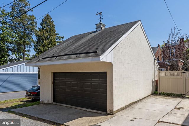 437 W WALNUT ST, Lancaster, PA 17603