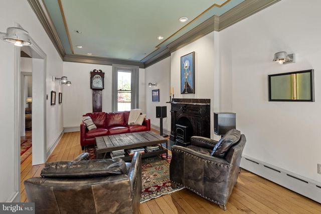 437 W WALNUT ST, Lancaster, PA 17603