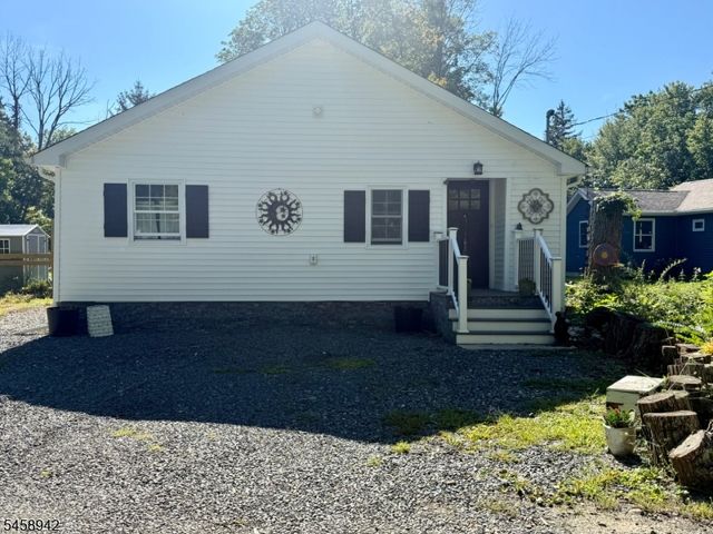 63 Bauer Rd, Frankford Twp., NJ 07860