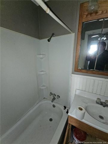 107 Church Street, Red Springs, NC 28377