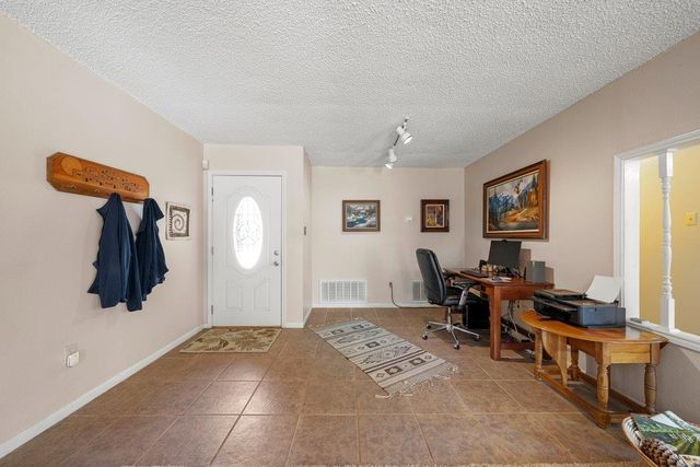 1369 Lakeview DR, Canyon Lake, TX 78133