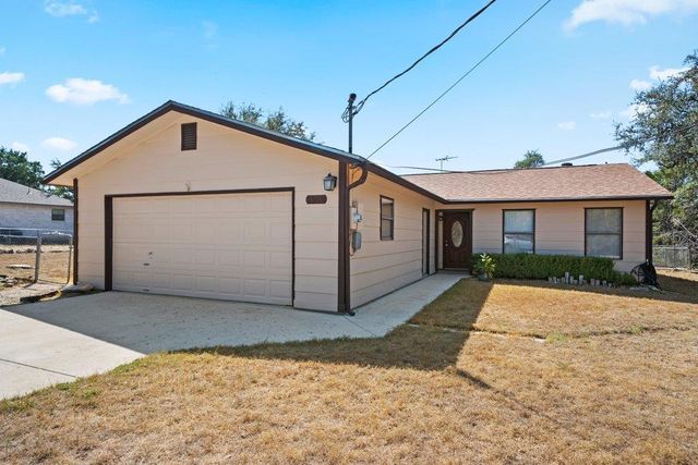 1369 Lakeview DR, Canyon Lake, TX 78133