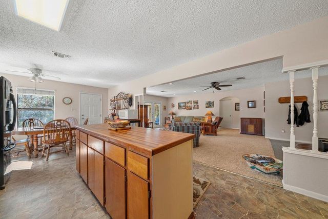1369 Lakeview DR, Canyon Lake, TX 78133
