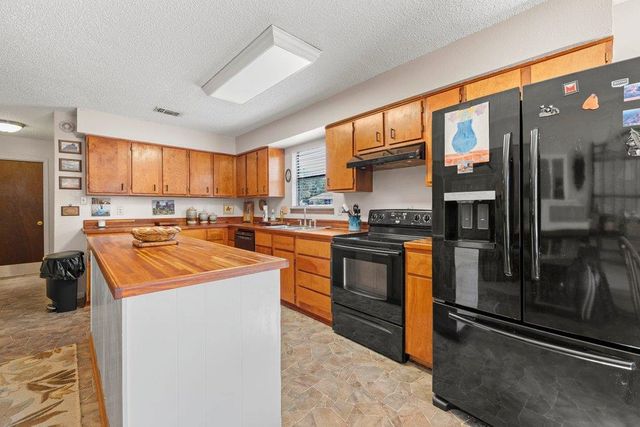1369 Lakeview DR, Canyon Lake, TX 78133