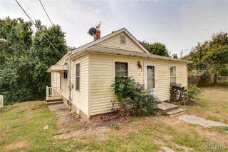 645 Elfgen Street, Alton, IL 62002