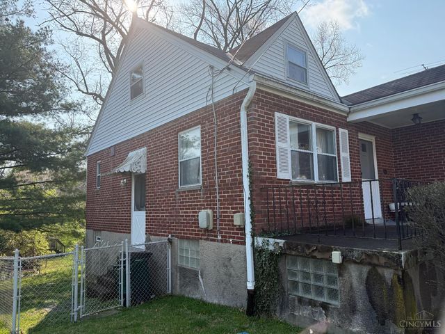 7866 Bitteroot Lane, Cincinnati, OH 45224