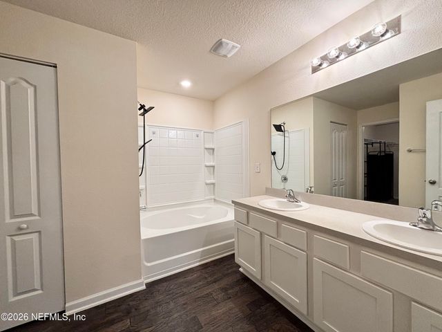 2270 WILLOW SPRINGS Drive, Green Cove Springs, FL 32043