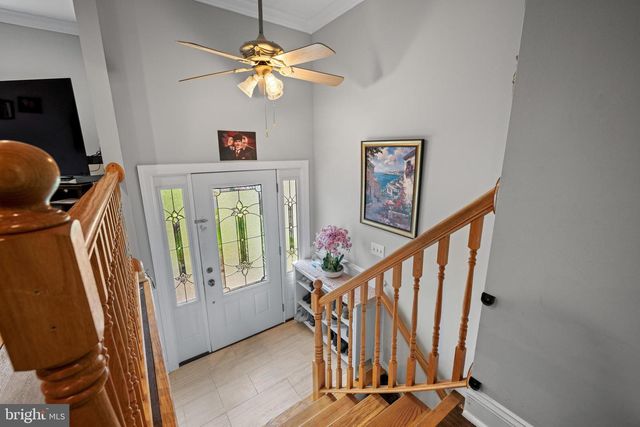 502 W LAUREL RD, Stratford, NJ 08084