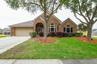629 Pelican Harbour Drive, Texas City, TX 77590