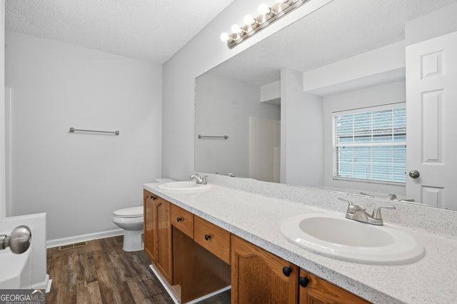 1957 Sandcreek Drive, Atlanta, GA 30331