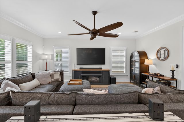 604 Ivy Avenue, Niceville, FL 32578
