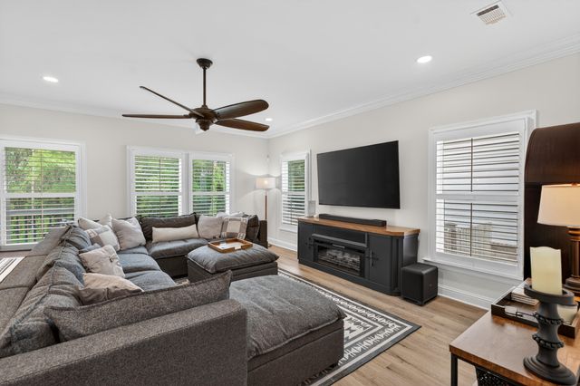 604 Ivy Avenue, Niceville, FL 32578
