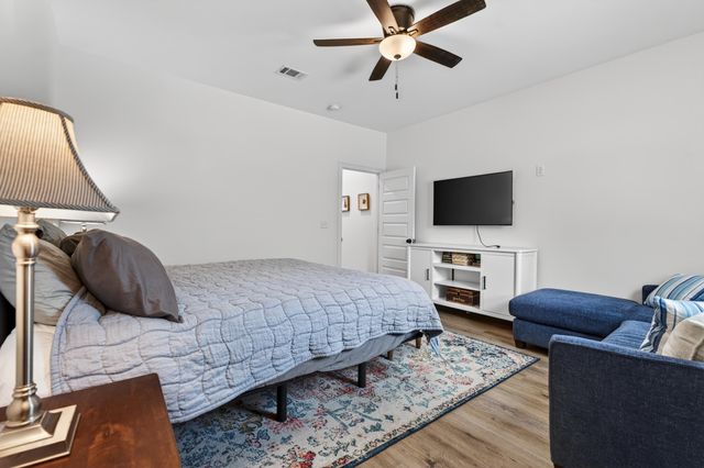 604 Ivy Avenue, Niceville, FL 32578