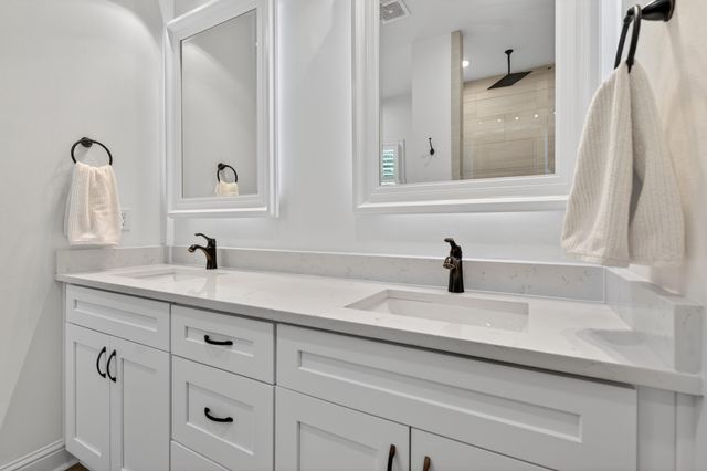 604 Ivy Avenue, Niceville, FL 32578