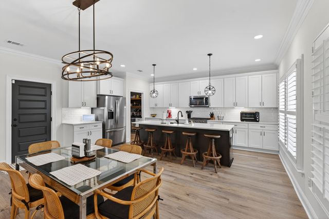 604 Ivy Avenue, Niceville, FL 32578