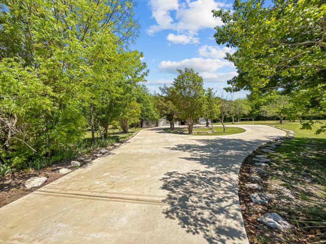 1435 Pioneer Lane, Lowry Crossing, TX 75069