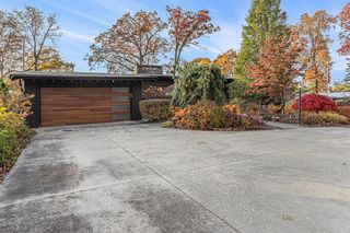 8 Hiawatha Drive, Battle Creek, MI 49015