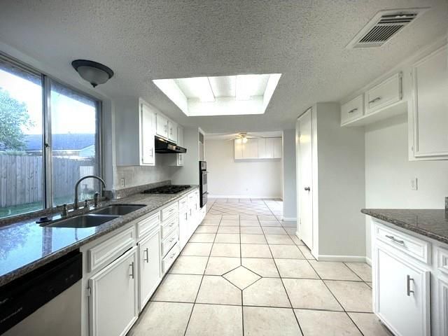 15714 Echo Hill Drive, Houston, TX 77059