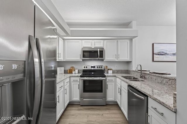 2019 VILLAGE Lane, Fernandina Beach, FL 32034