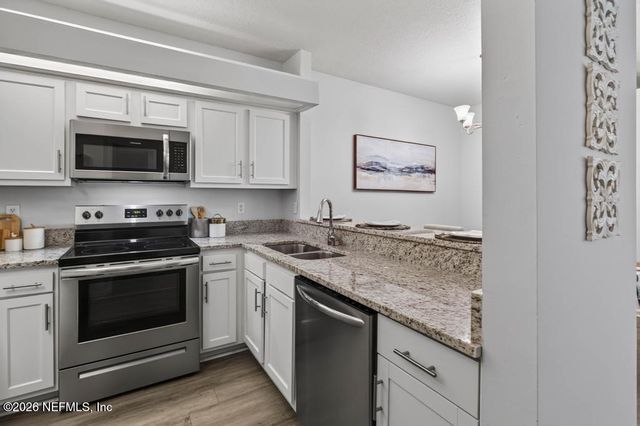 2019 VILLAGE Lane, Fernandina Beach, FL 32034