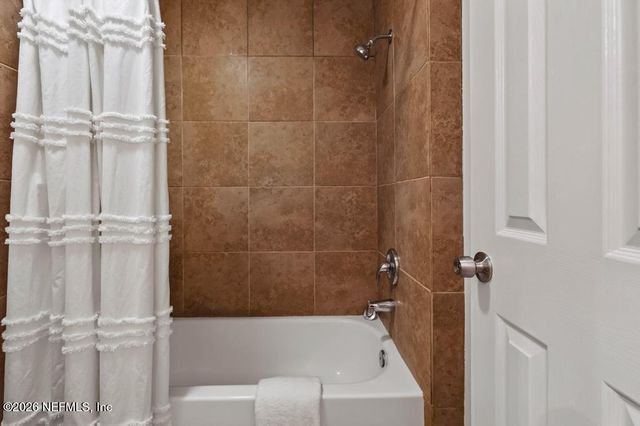 2019 VILLAGE Lane, Fernandina Beach, FL 32034